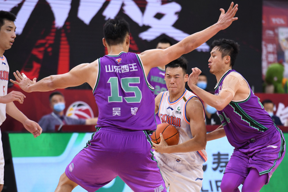 九游体育-今晚体能课后，本菲卡绝杀压哨备战荷甲，压力陡增，心理建设被强调的简单介绍