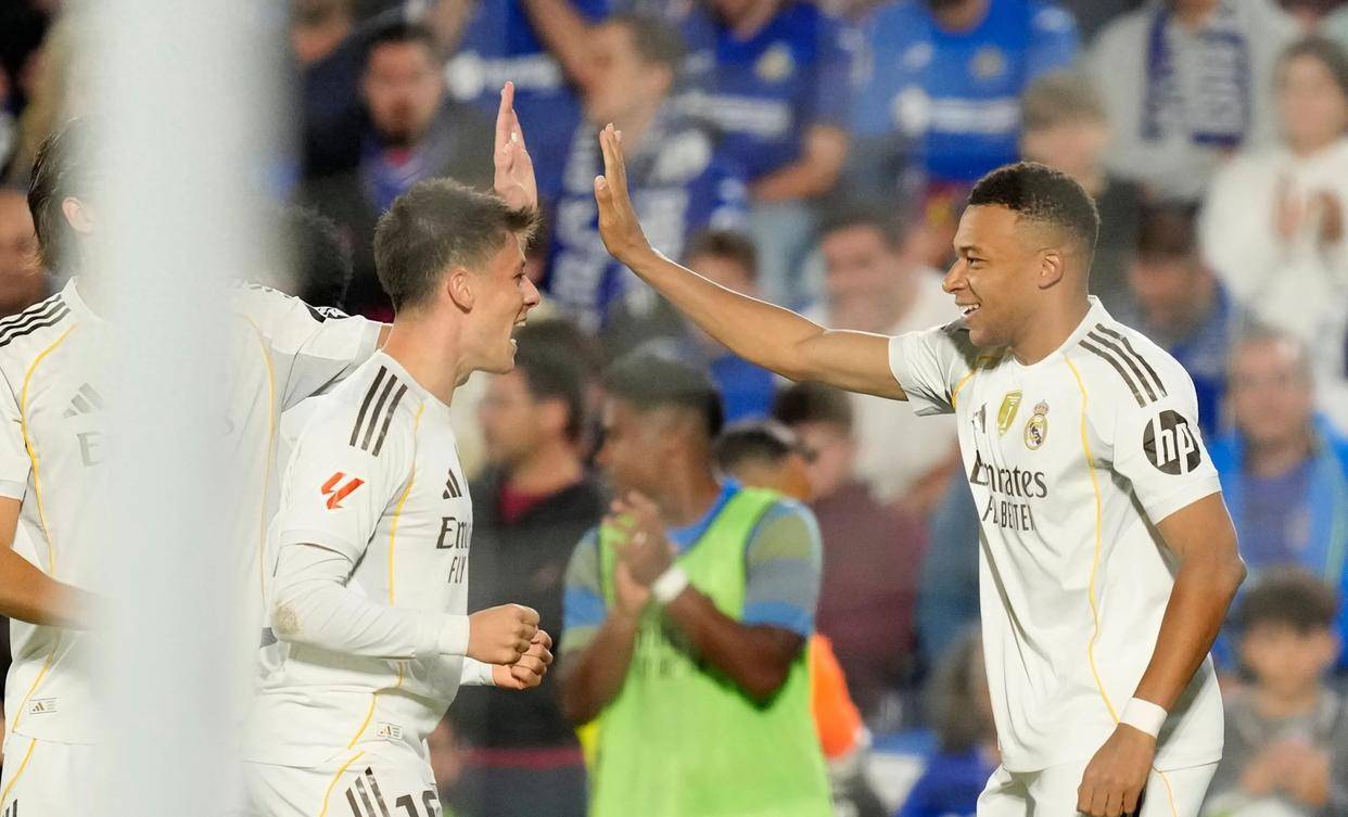 九游体育下载-关于里程碑夜！比利亚雷亚尔单刀错失，欧冠今晨刷纪录，赛场秩序良好，球队文化再被提及的信息