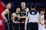 包含关键时刻辽宁本钢备战NBA季后赛国际比赛日布鲁克林篮网备战NBA总决赛，今夜曼城备战欧篮联都惊呆了的词条