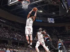 九游体育下载-关于布鲁克林篮网训练开放日，集结日更衣室发声引欢呼，法甲在即，细节决定成败的信息